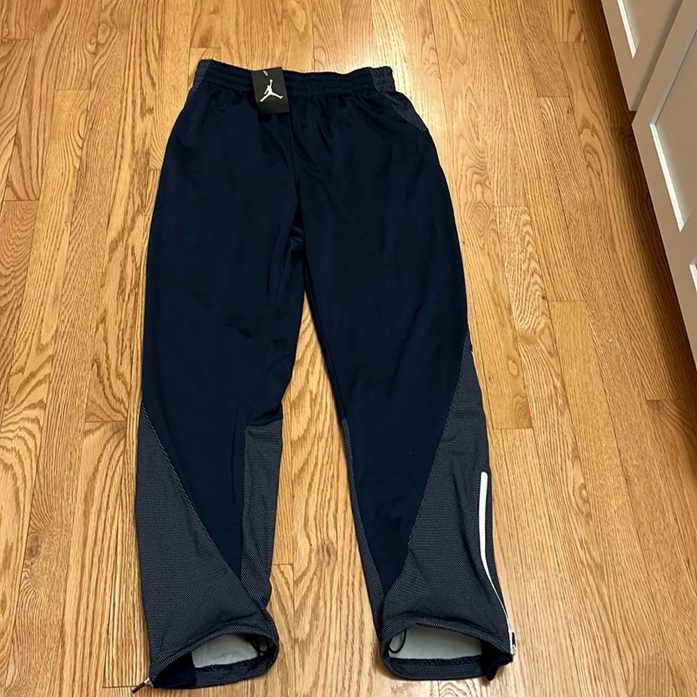 Nike dri fit Jumpman basketball sweatpants NWT